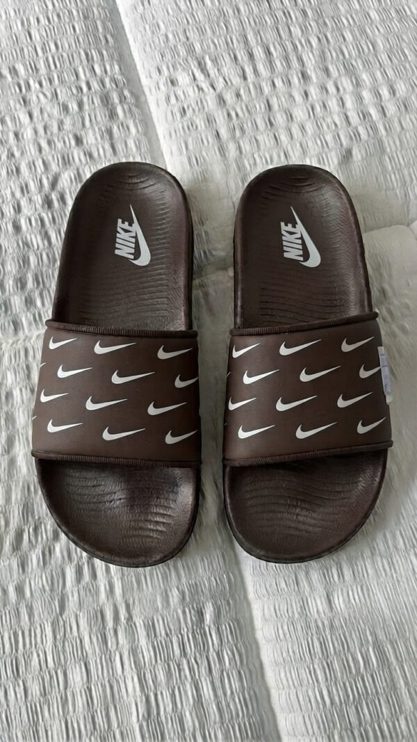 Nike All-Over Print Swoosh Slides – Black & White